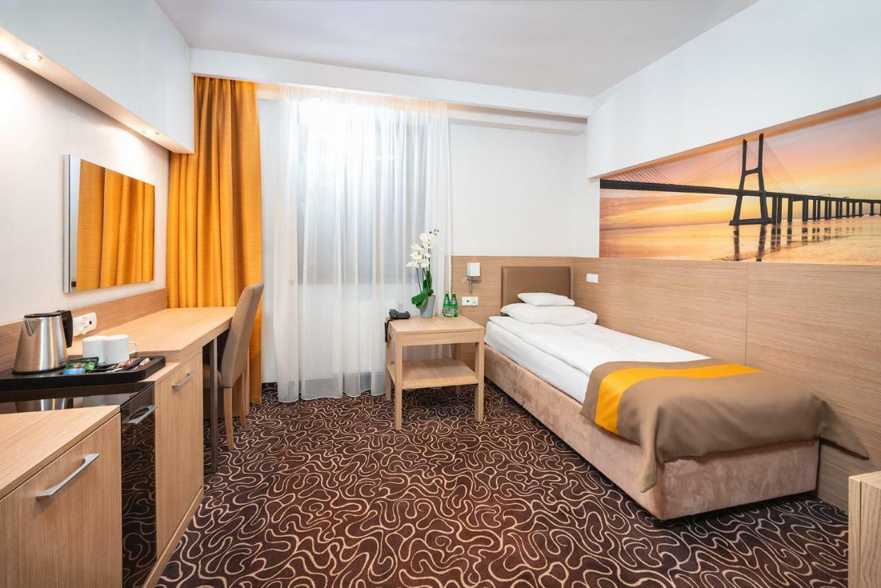 Hotel Amazonka Conference&Spa Ciechocinek Buitenkant foto