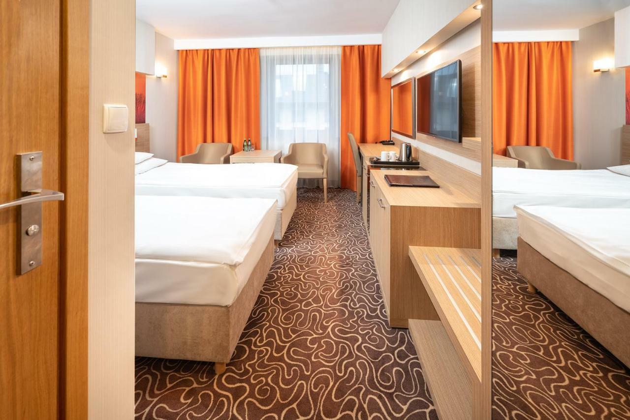 Hotel Amazonka Conference&Spa Ciechocinek Buitenkant foto